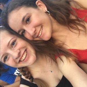 Meet your Posher, Iana